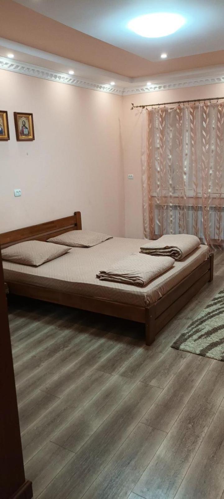 Sima Villa Berehove  Bagian luar foto